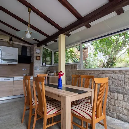 Apartment Olive Garden & Sea